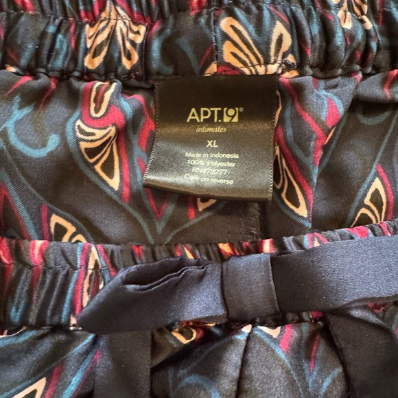 APT 9 THREE PIECE PAJAMA SET. MIX & MATCH CAMI IS XXL. SHORT & LONG PANTS ARE XL - Picture 16 of 16